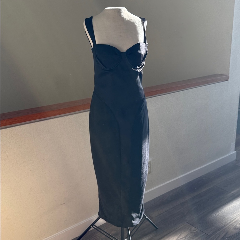 House of CB black mid length Dress size medium - Picture 7 of 15